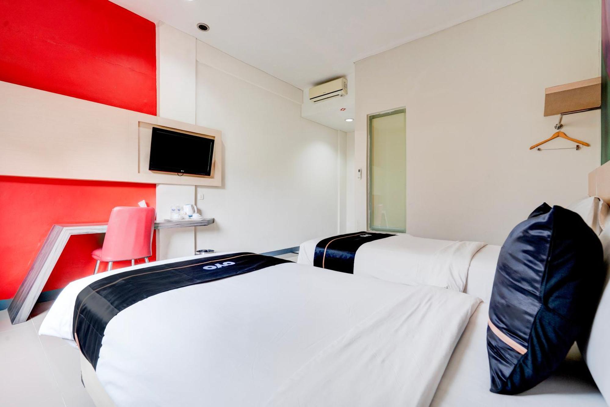 Dancenter Promenade Near Cihampelas Walk Apartemen
