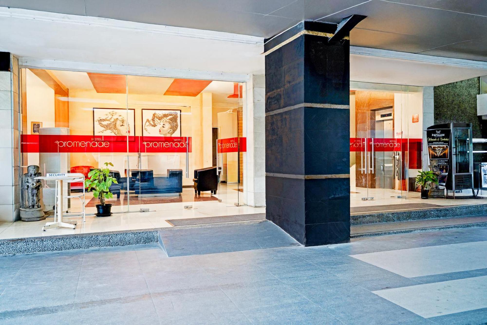 Dancenter Promenade Near Cihampelas Walk Apartemen